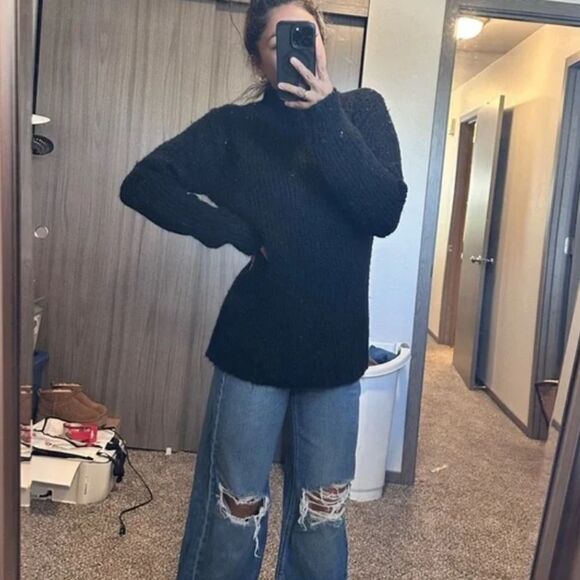 Bundle 3 for $50 | Vtg St. John’s bay sweater 🦋 - Picture 5 of 9